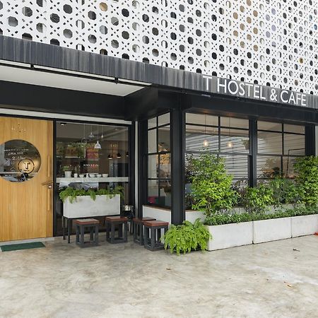 T Hostel @ Victory Monument Bangkok Bagian luar foto