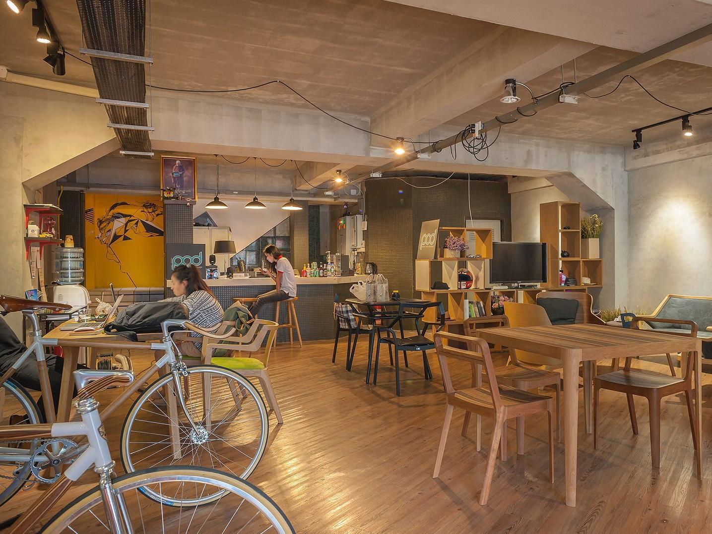 T Hostel @ Victory Monument Bangkok Bagian luar foto