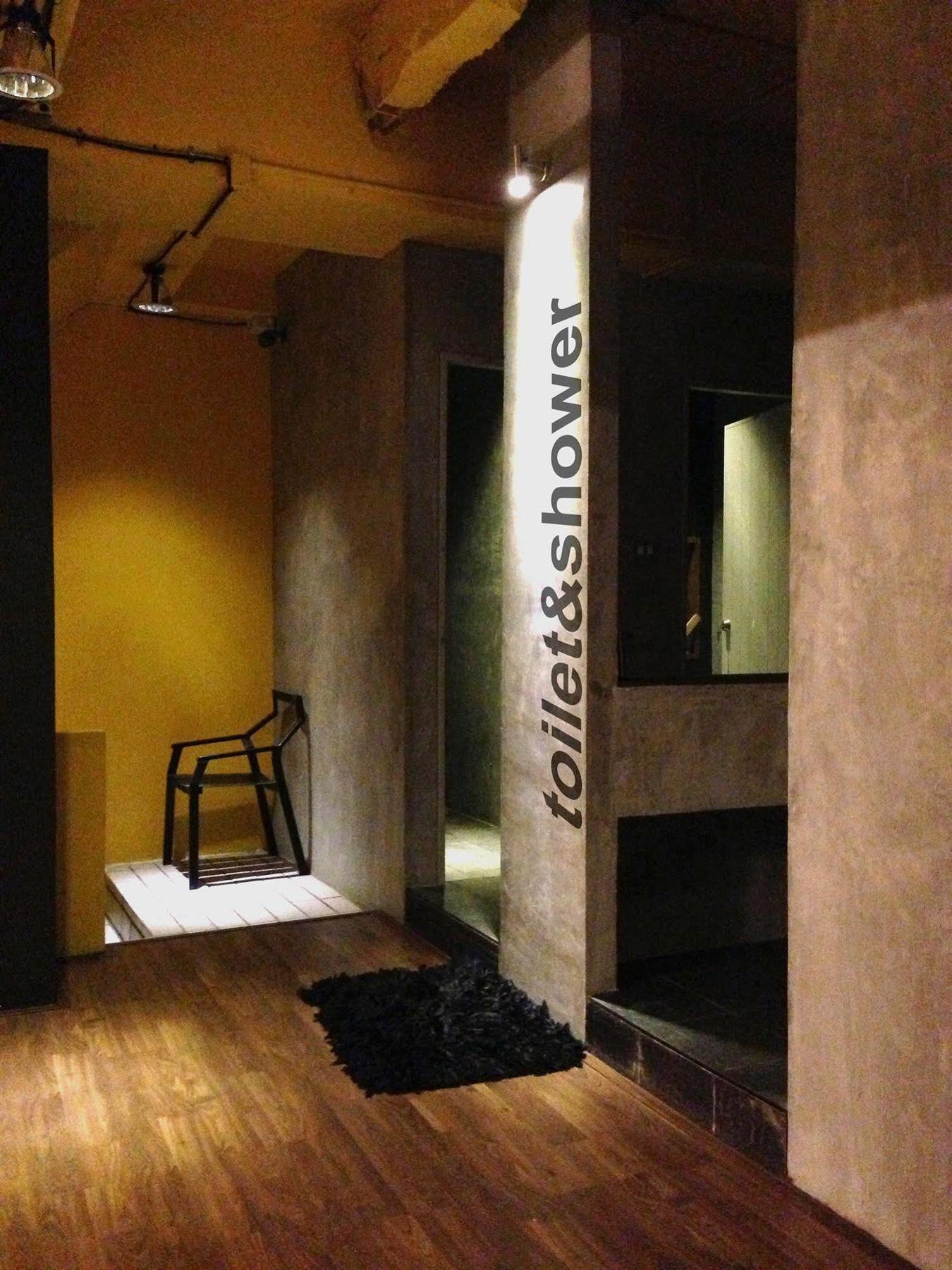 T Hostel @ Victory Monument Bangkok Bagian luar foto